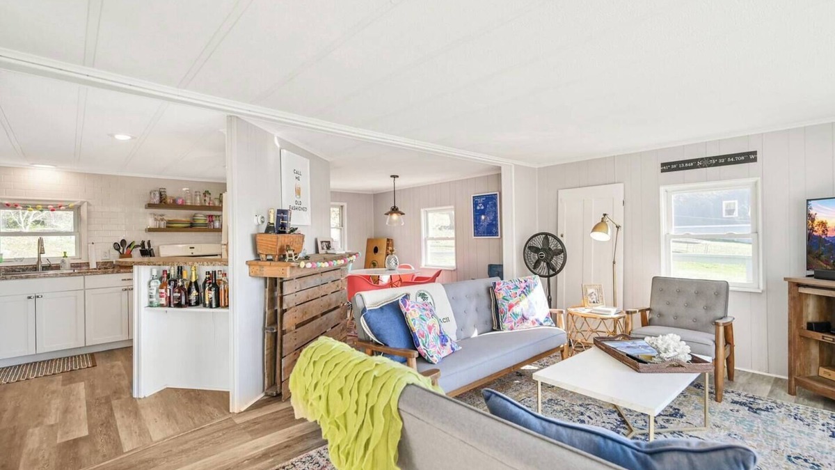 Carbondale Cottage | Watermelon Chateau -12 mins to Elk Mtn- Lake View