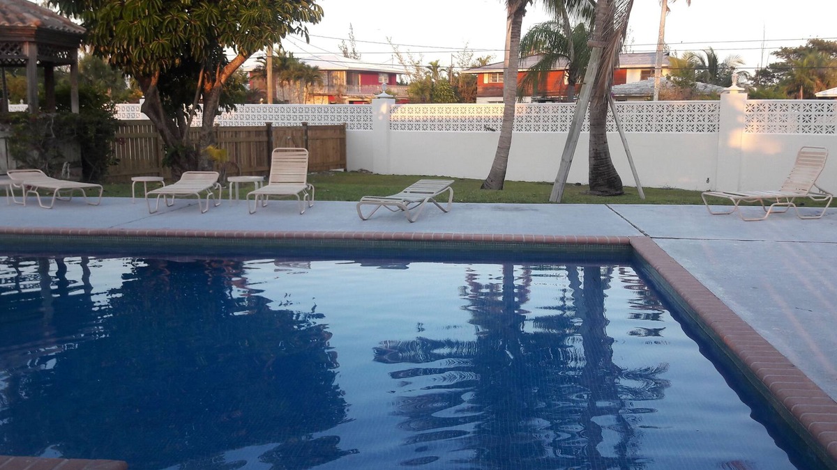Bahamas Terrace House | Waters Edge Condo With Boat Slip