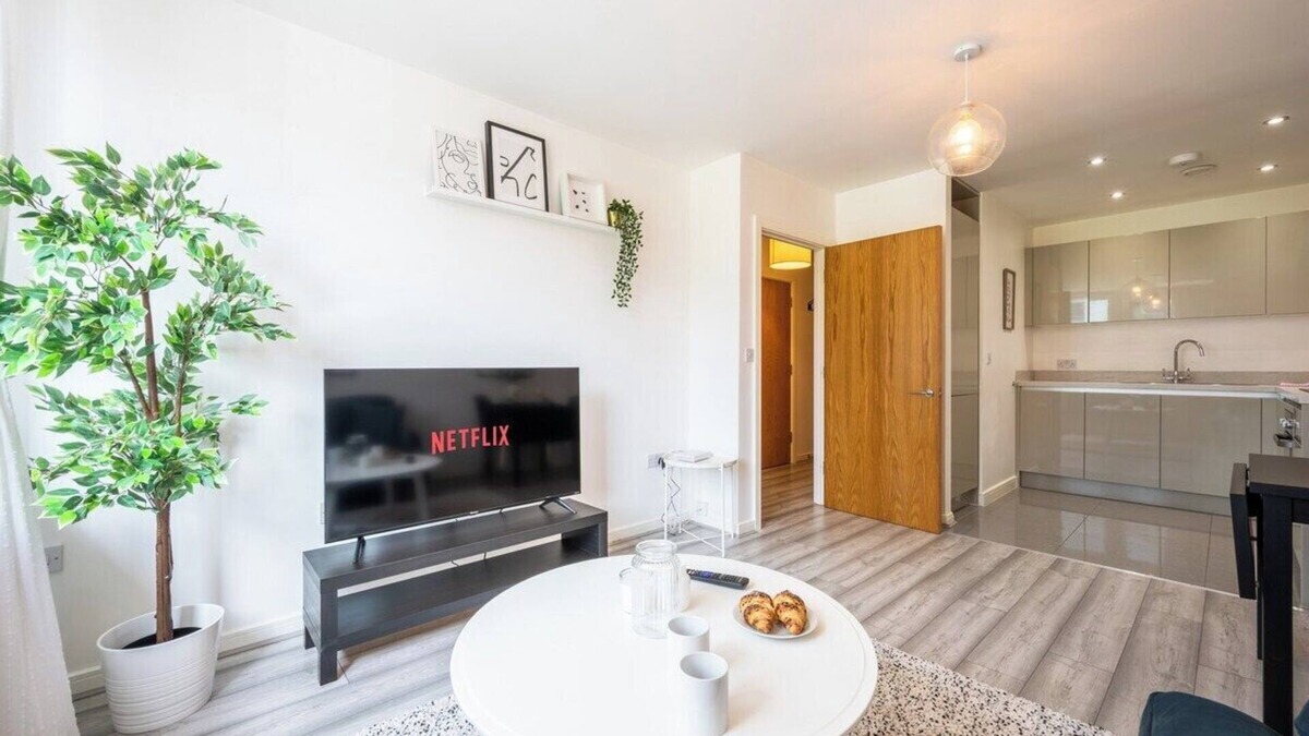Grangetown Apartment | Waterside by Tŷ SA -Free Parking