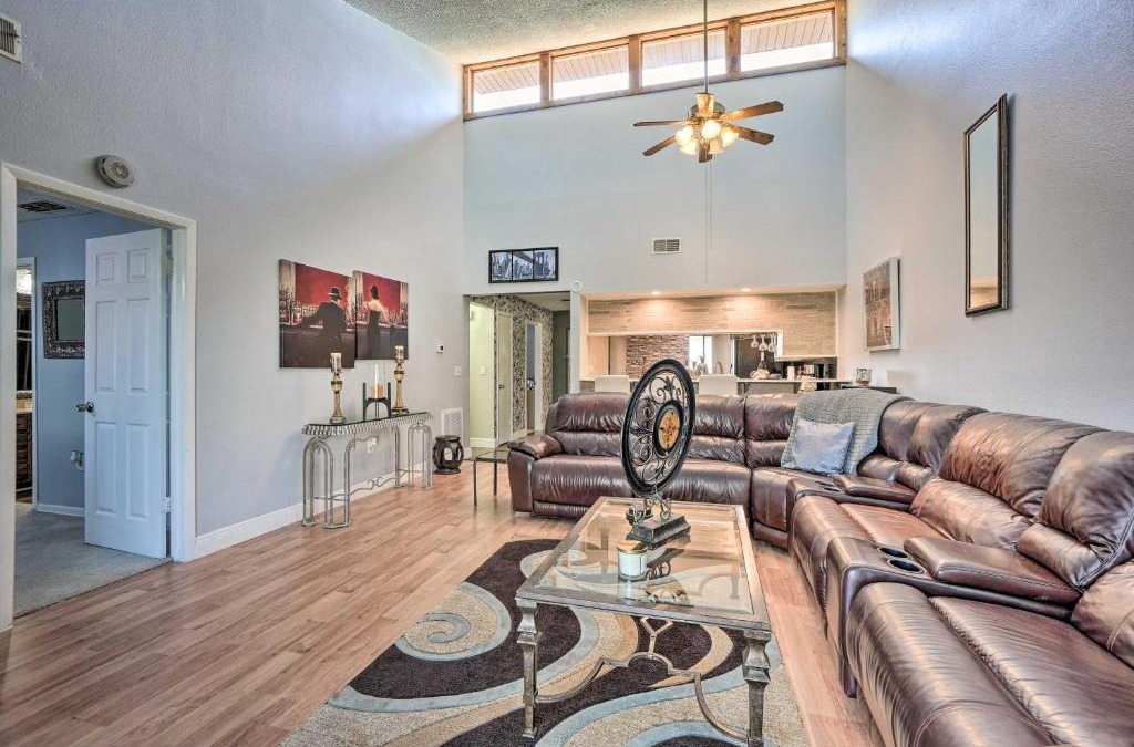 New Port Richey East Apartment | Waterside New Port Richey Condo with Pool Access!