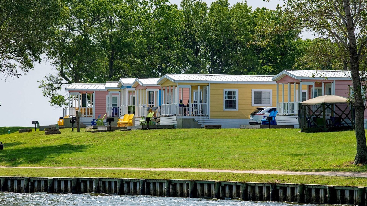 Coinjock Cottage | Waterview Cabin on Currituck Sound - Great Campground Amenities (WV88)