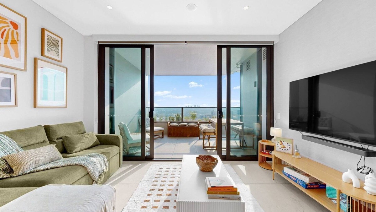 Rhodes Apartment | Waterview High, Rhodes Isyd