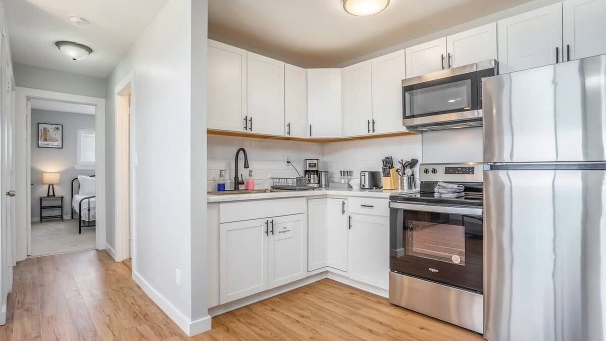 Willoughby Spit Apartment | *Waterview* Ocean View Suite on the Beach