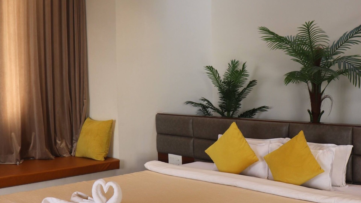 Mahiravani Villa | Waterville by Ebony Stays – Modern 4BHK Villa in Nashik with Vineyard Views