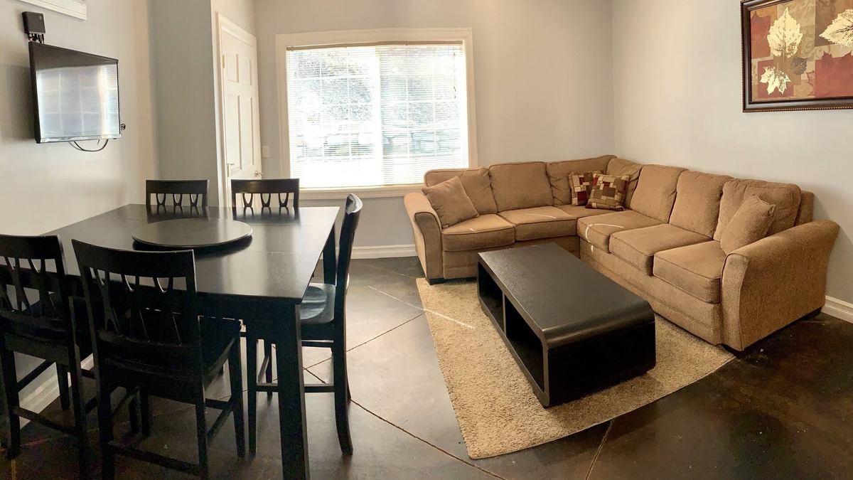 Watkins Glen Condo | Watkins Glen 3-Bedroom Suites Unit 3
