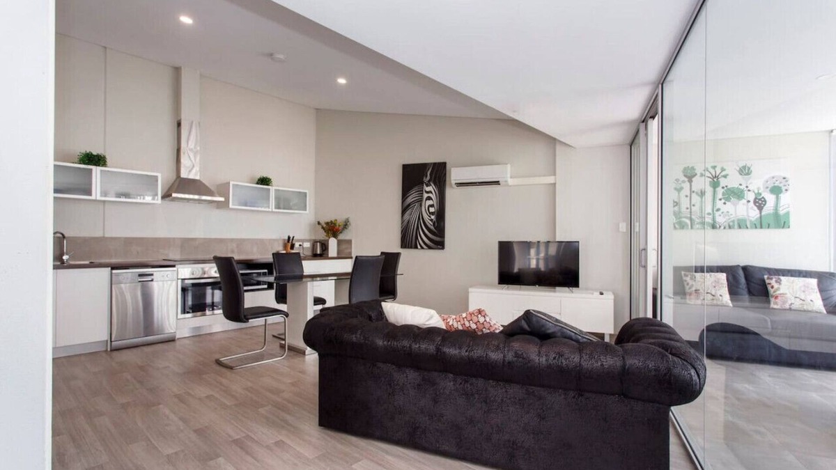 Beckenham Apartment | Waverley apartment A-two bedrooms, wifi available