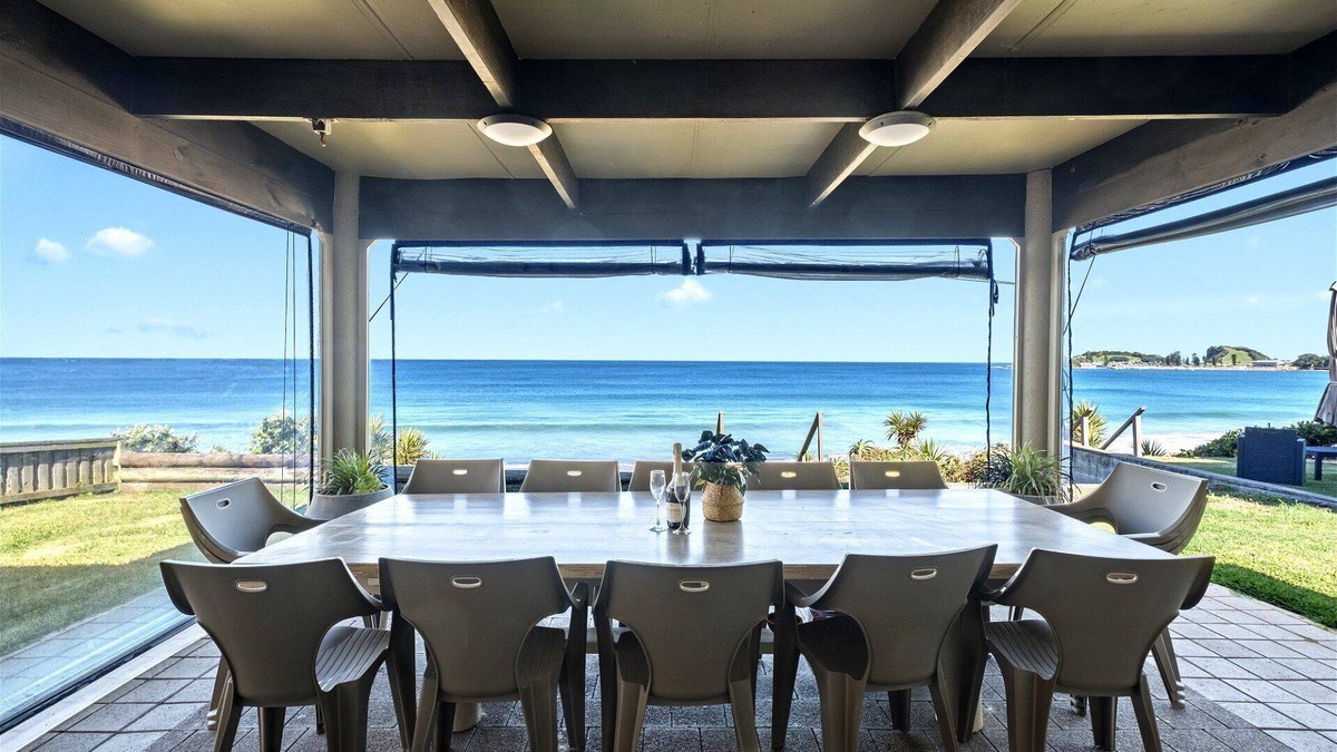 Central Coast House | Waves at Wamberal, Wamberal