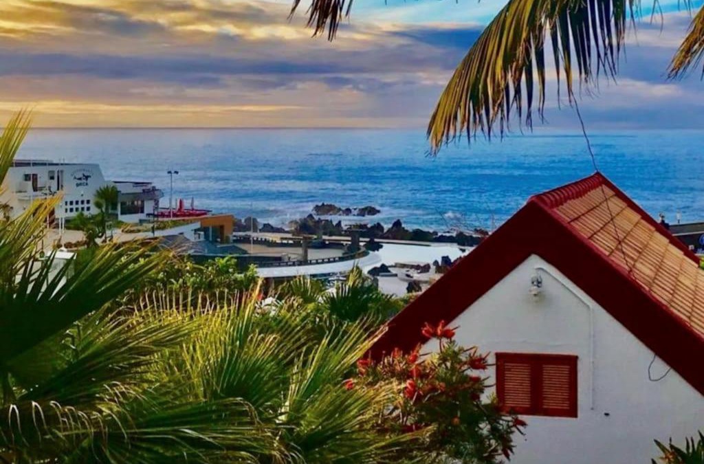 Porto Moniz Ski Chalet | Waves Song - Cottage