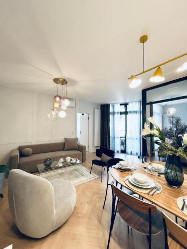 Stradom Apartment | Wawel z Balkonu - Apartament Premium, bezpłatny parking, szybkie Wifi