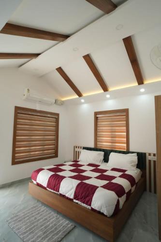 Sulthan Bathery House | Wayanadan Huts Homestay