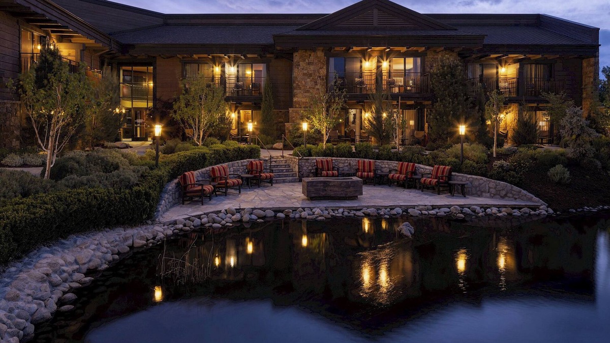 Bishop Hotel | Wayfinder Bishop