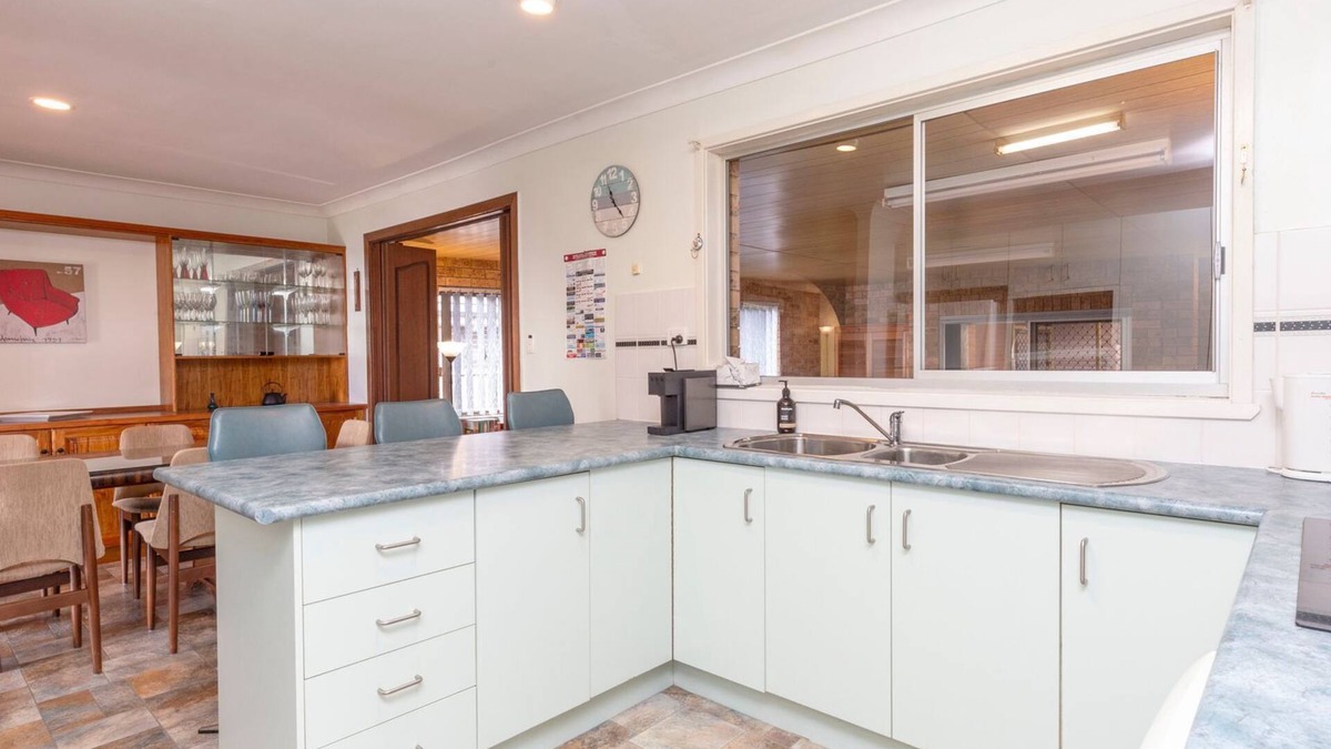 Hawks Nest House | Wayila - Riverfront - Pet Friendly