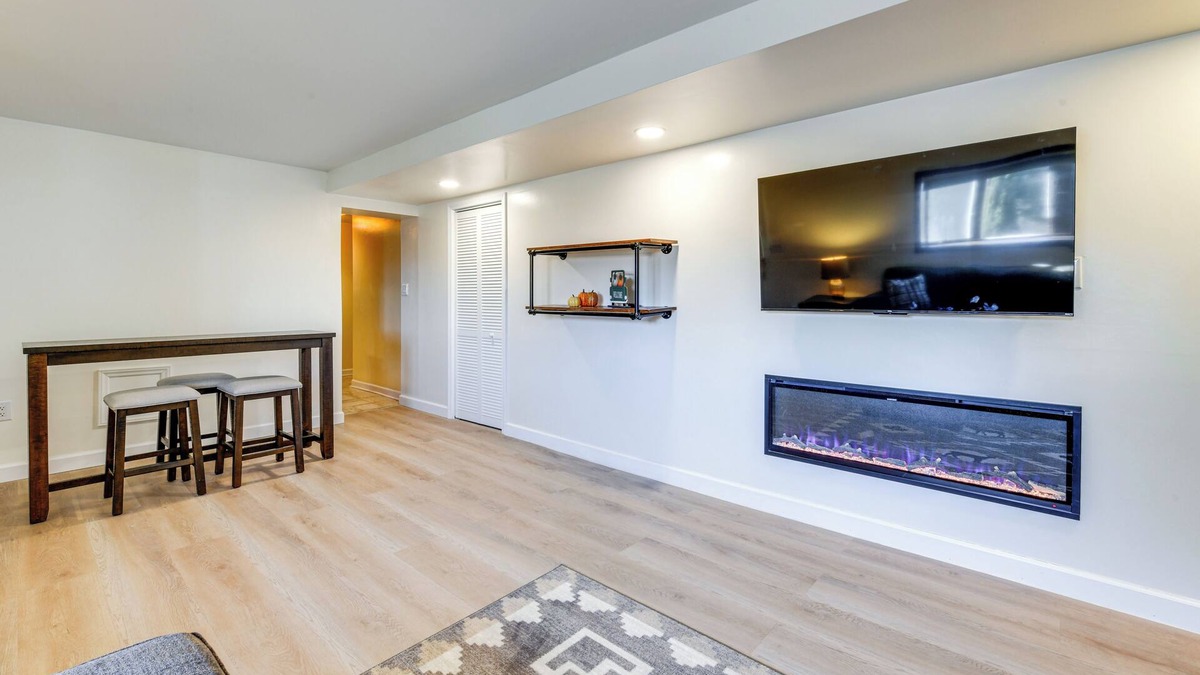 Waynesville Apartment | Waynesville Studio Suite < 1 Mi to Downtown!