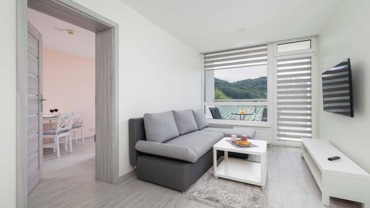 Jaszowiec Apartment | Wczasowa 90 Ustroń | Comfy Apartment | Balcony | Mountain View | Parking