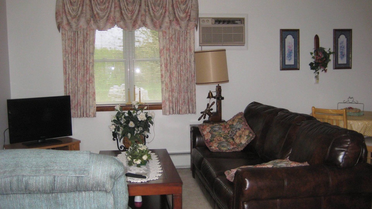 Orwigsburg House | We cater to discriminating business and vacation travelers!
