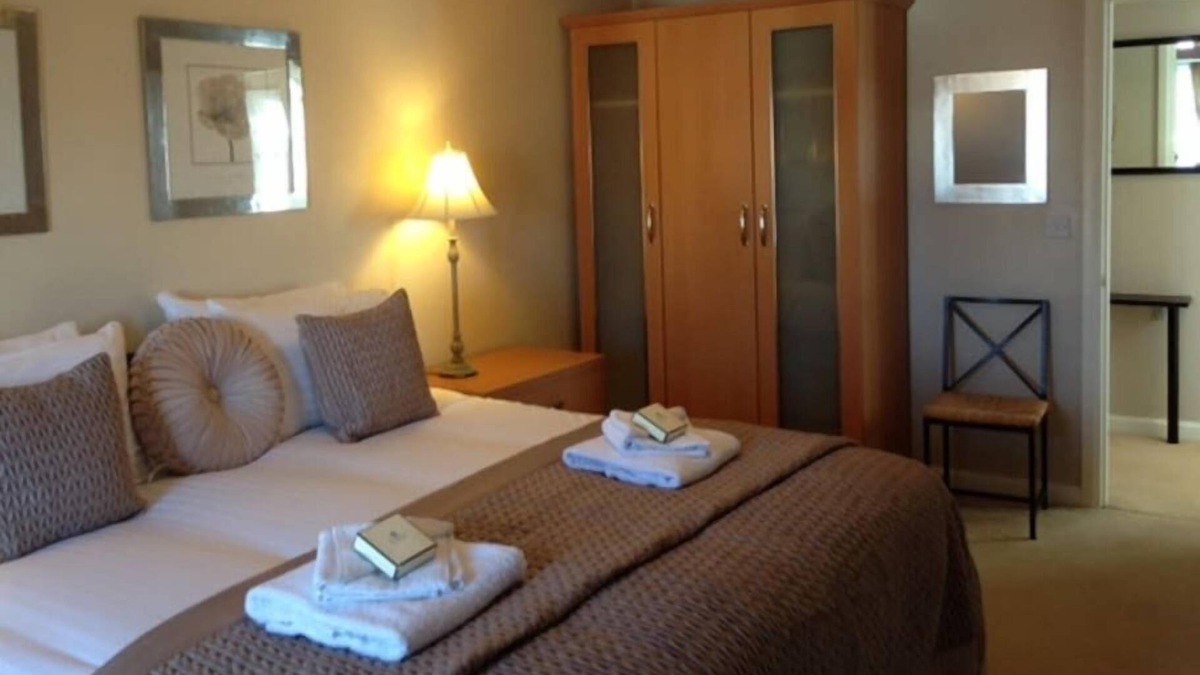 Newcastle-upon-Tyne Apartment | Week2Week Tynemouth Apartment With 2 Bathrooms
