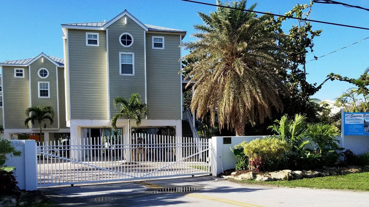 Cudjoe Key House | "WEEKLY RENTAL" Florida Keys Pool & Waterfront Vacation Rental 108