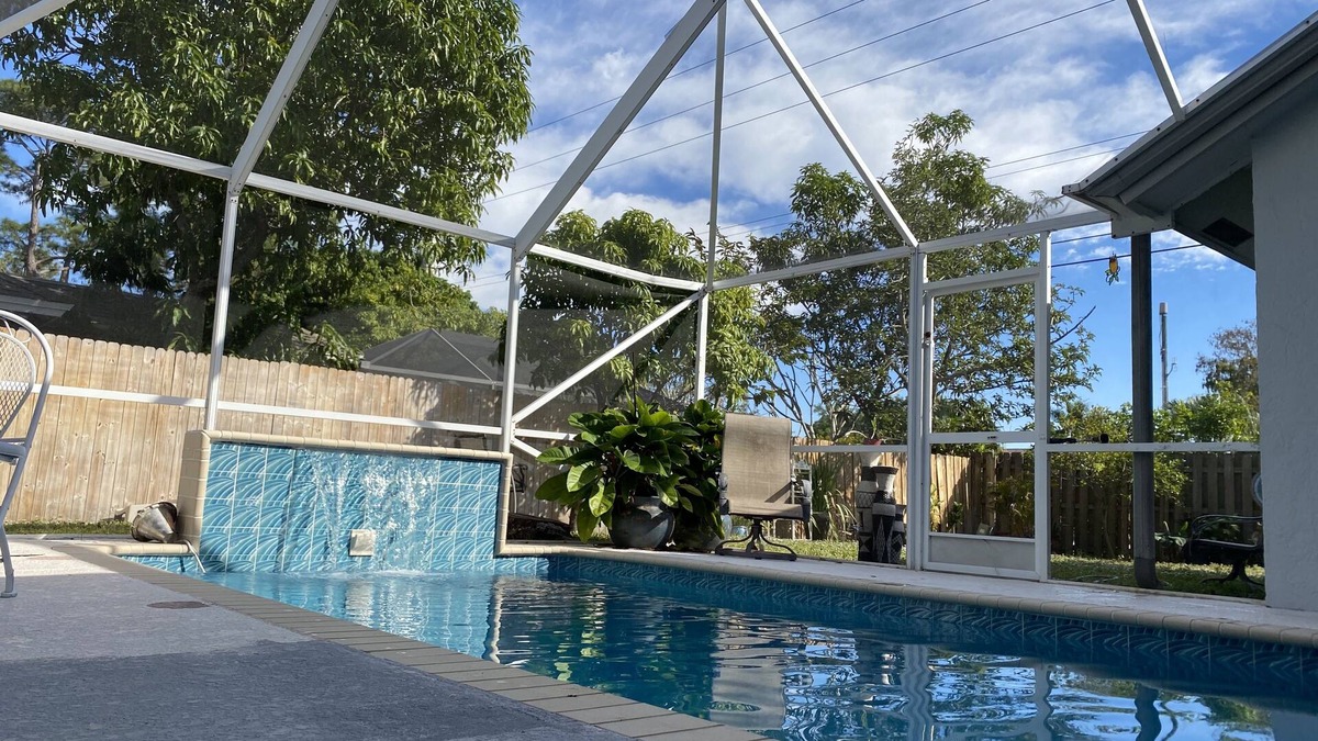 Wellington House | WEF, 3 Bedroom 3.5 bath wellington home just min to show grounds