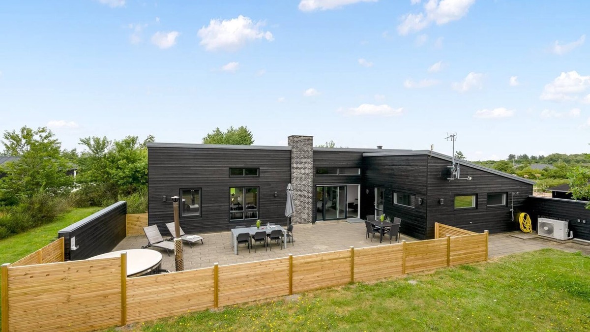 Skaven Strand House | "Weike" - 950m to the fjord by Interhome