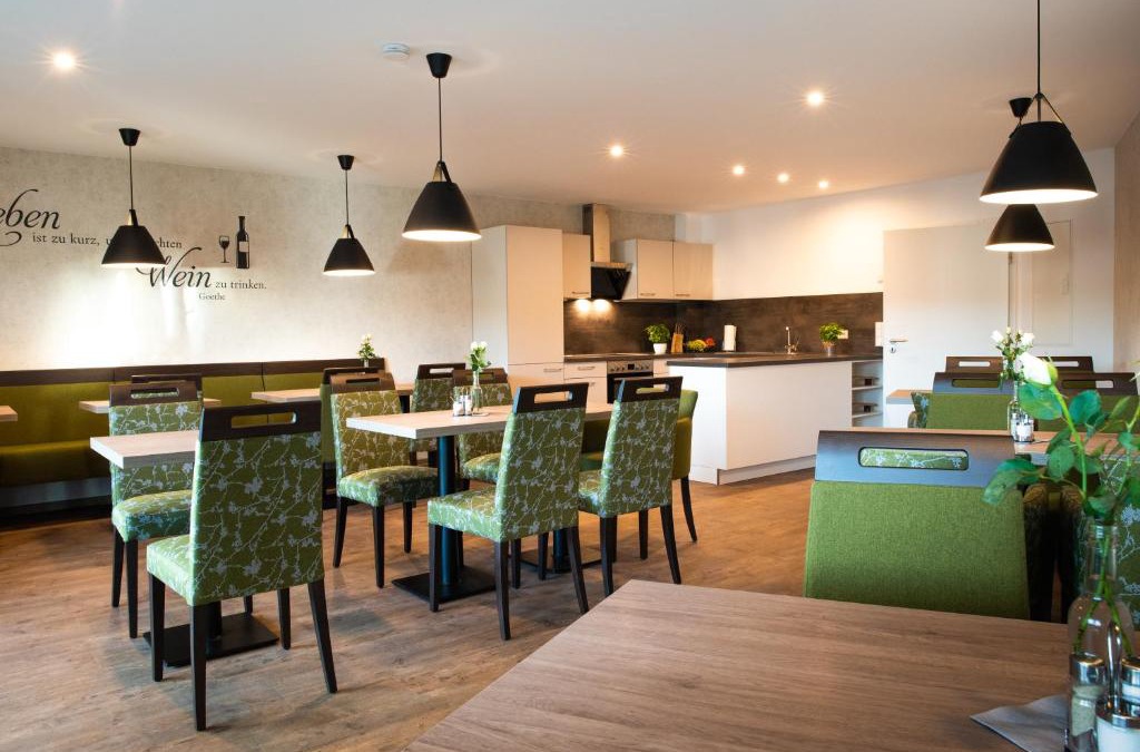 Schwabbach Hotel | Wein & Bett Weihbrecht