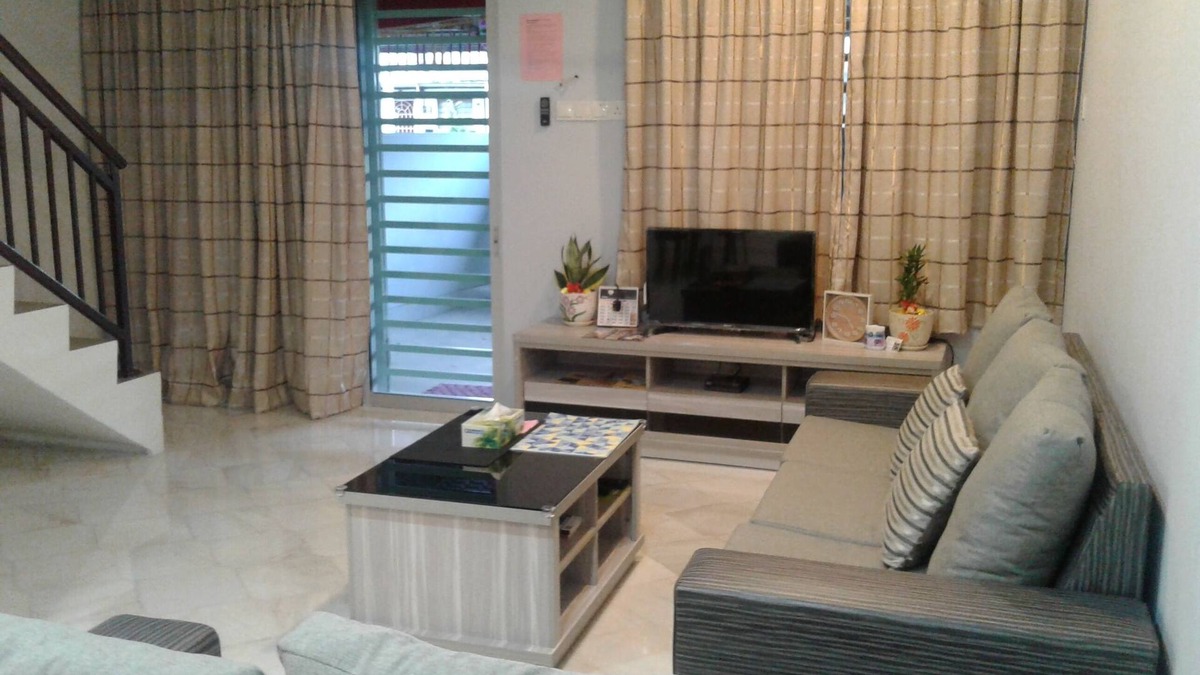 Taman Pakatan House | Weis Ipoh Homestay comfy and cozy house