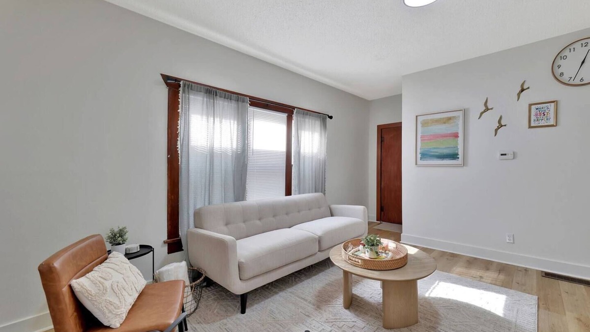 Wichita House | ~Welcome Extended Stay Travelers!~2BD/1.5 Bath~