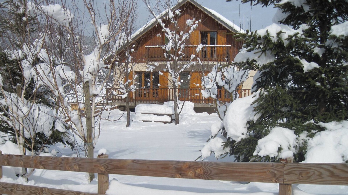 Villard-de-Lans Ski Chalet | Welcome to Barral cottage. Classified 4 * pretty spacious and comfortable