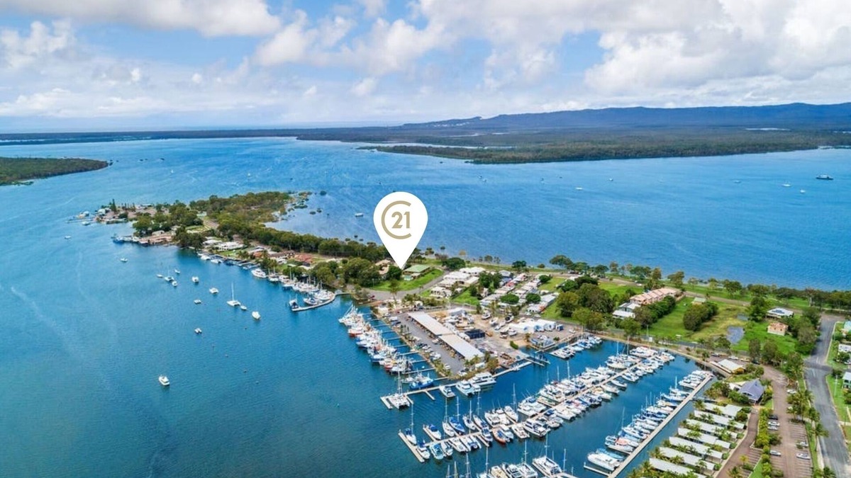 Tin Can Bay House | Welcome to "Bay Views on Esplanade"
