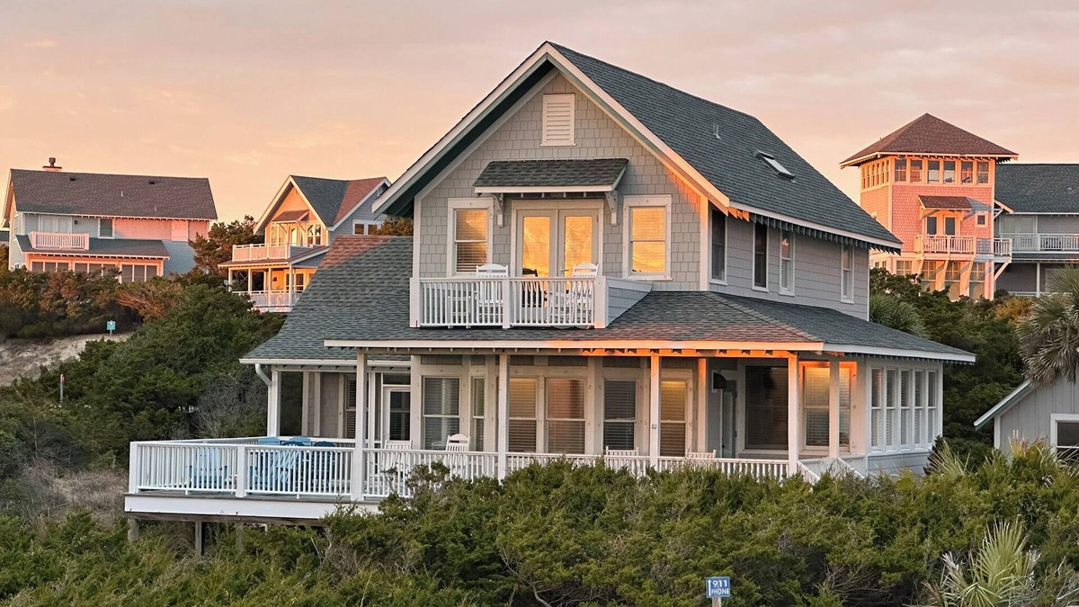 Flora's Bluff House | Welcome to BIS BALD!, your Oceanfront Escape on BHI!