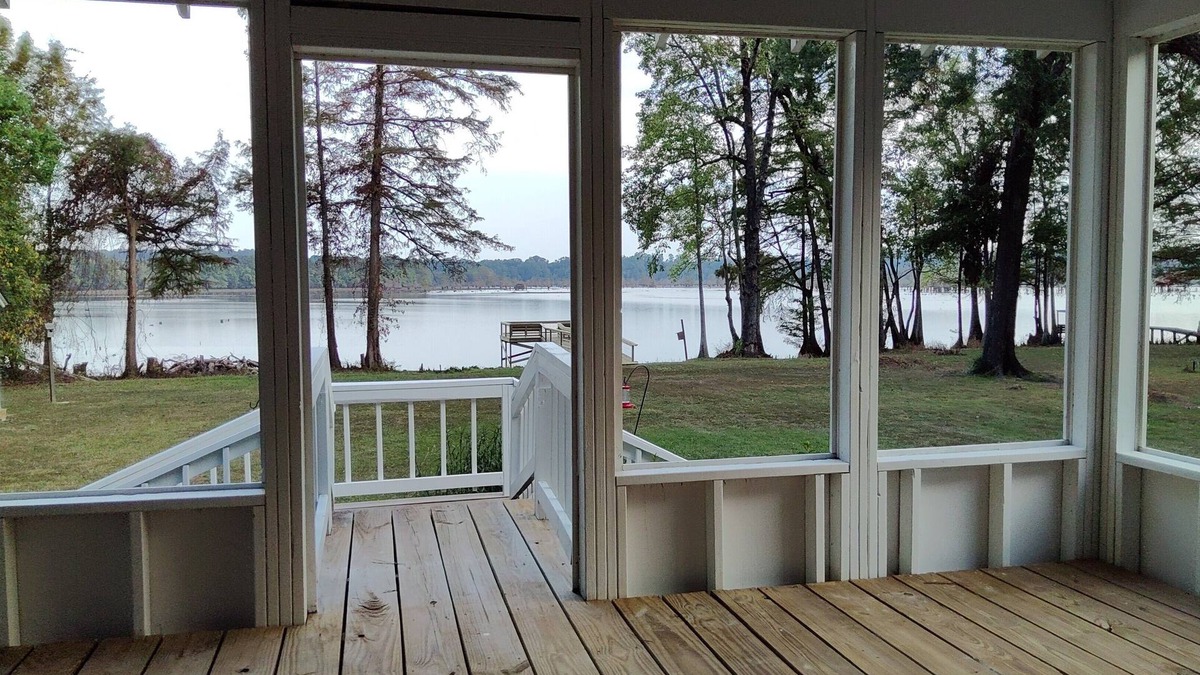 Calion House | Welcome to Blue Haven Hideaway on beautiful Calion Lake