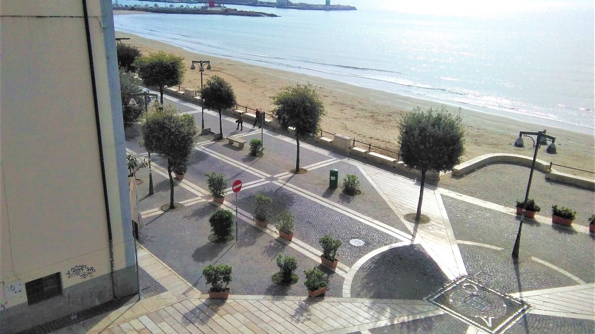 Crotone Apartment | Welcome to Déjà Vu - A corner of history and comfort in Crotone