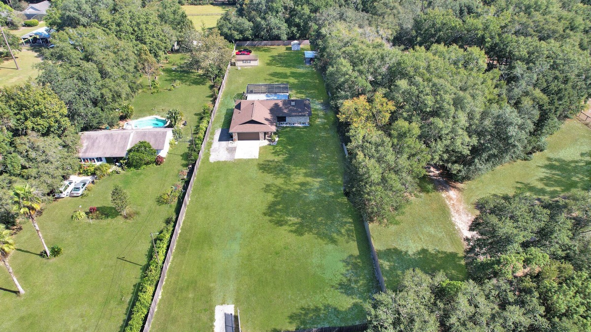 Apopka House | Welcome to Dreamland: Over 1 acre of Private living, lodging & celebrations!