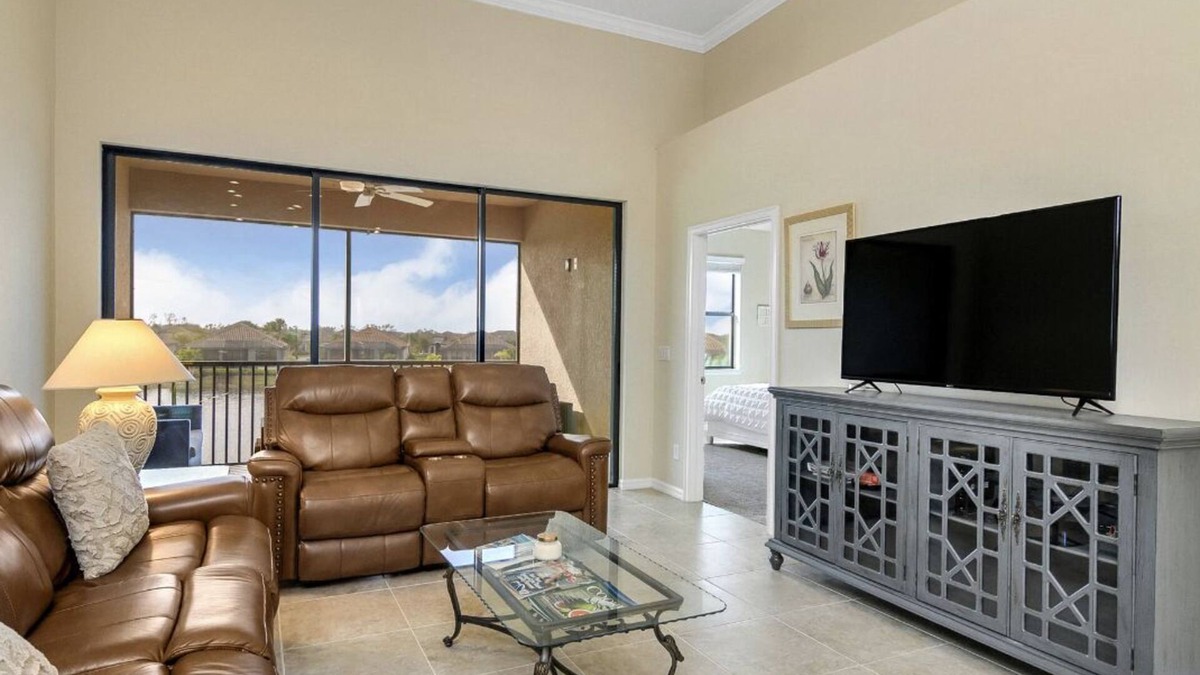 Naples Condo | Welcome to Esplanade Golf & Country Club. Five star resort style living
