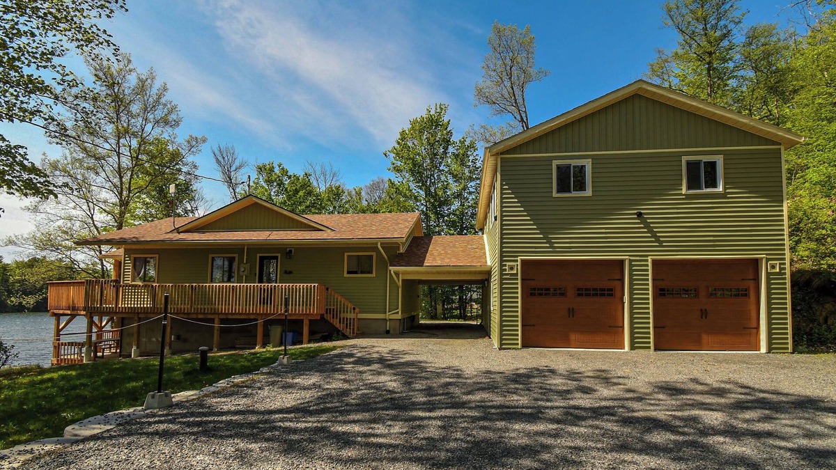 Frontenac Cottage | Welcome to fishing paradise Dog Lake!