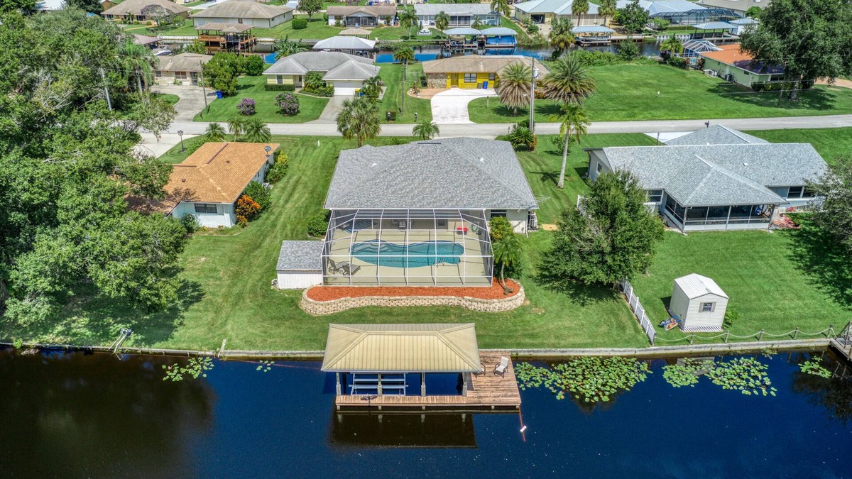 Lake Placid House | Welcome to Floridays.a quiet place by the lake