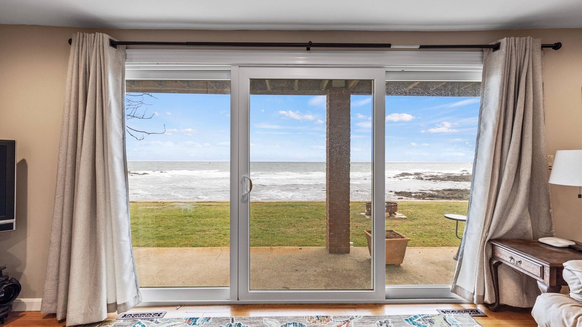 York Beach House | Welcome to Irish Mist!