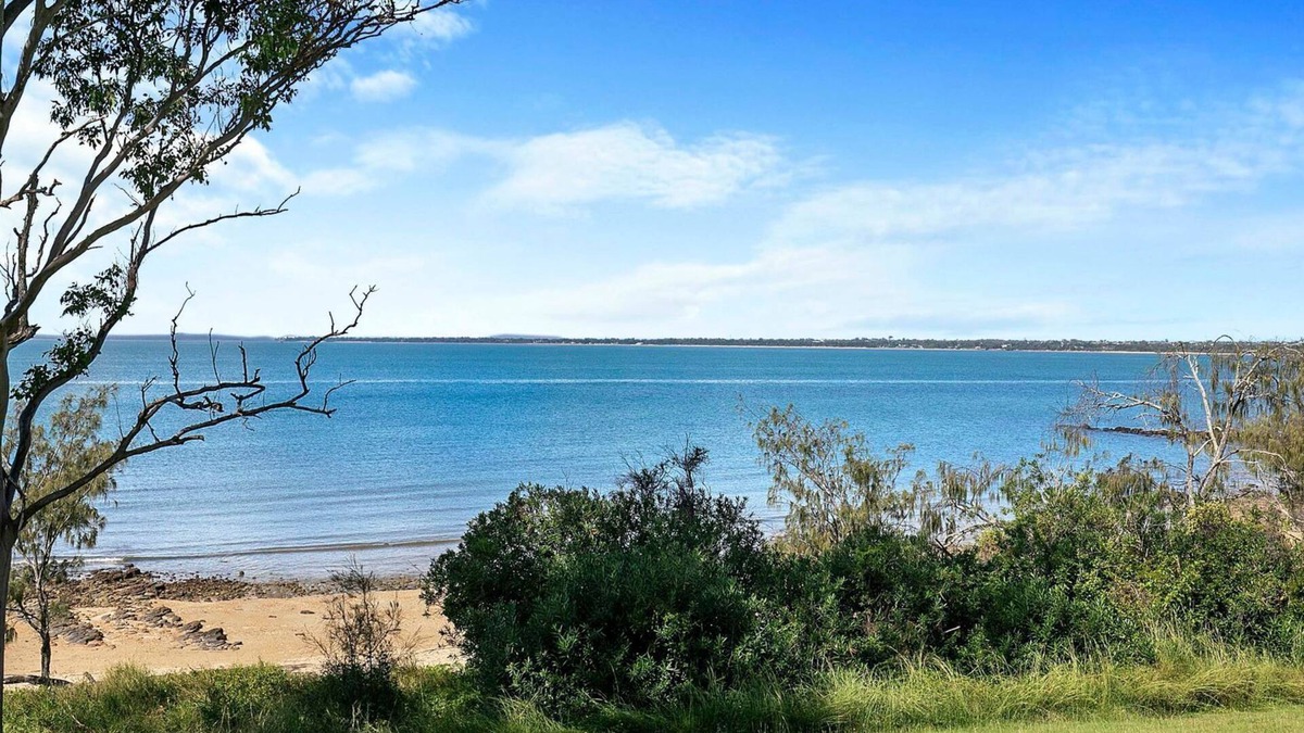 Point Vernon House | Welcome to K' Gari Dreaming