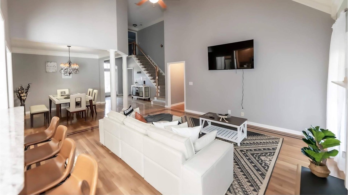 Fern Creek House | Welcome to Love & Fun!5bedr &4 bath, Pet allowed, Entertainment for adults &kids