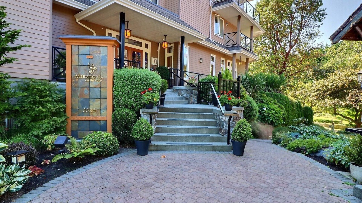 Sidney Apartment | Welcome to Luxury at its Finest!