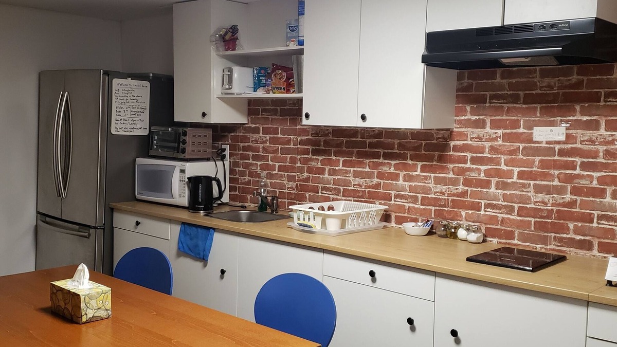 Lakeview House | Welcome to Martin's Place