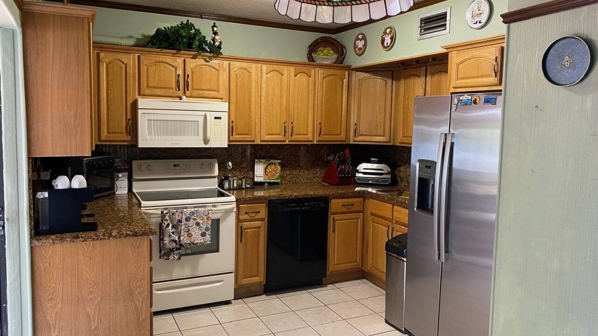 Hialeah House | WELCOME TO MIAMI AND REST EASY AT CASA MARIA < 4 Mi to MIA!