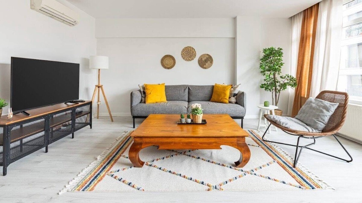 Osmanbey Apartment | Welcome to our brand new bright modern spacious 4BD/1.5Bath home in the heart of high-end Nisantasi