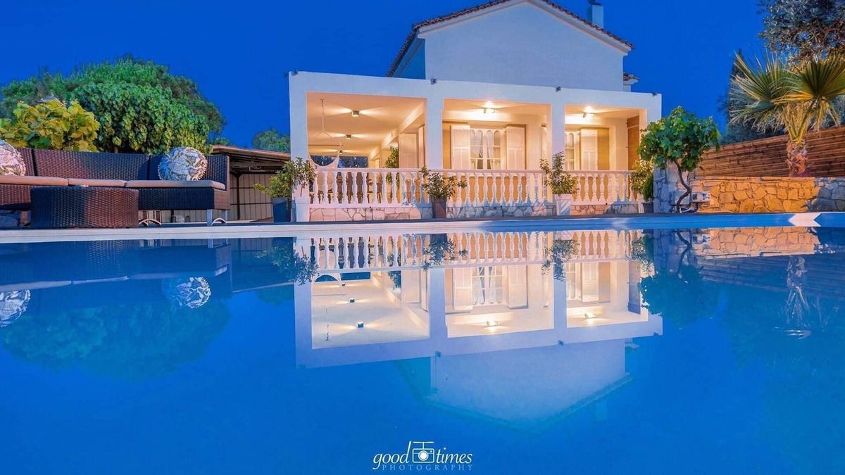 Pantokratoras Villa | Welcome to Pnoe Villa!