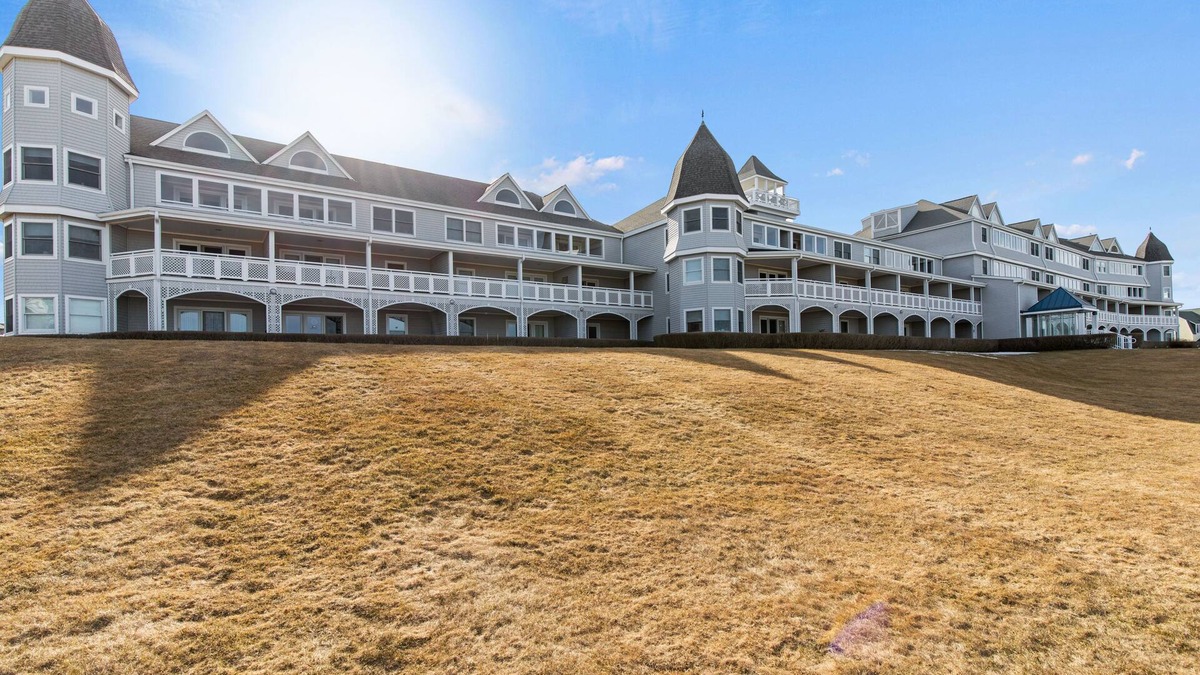 York Beach House | Welcome to Serenity By The Sea -