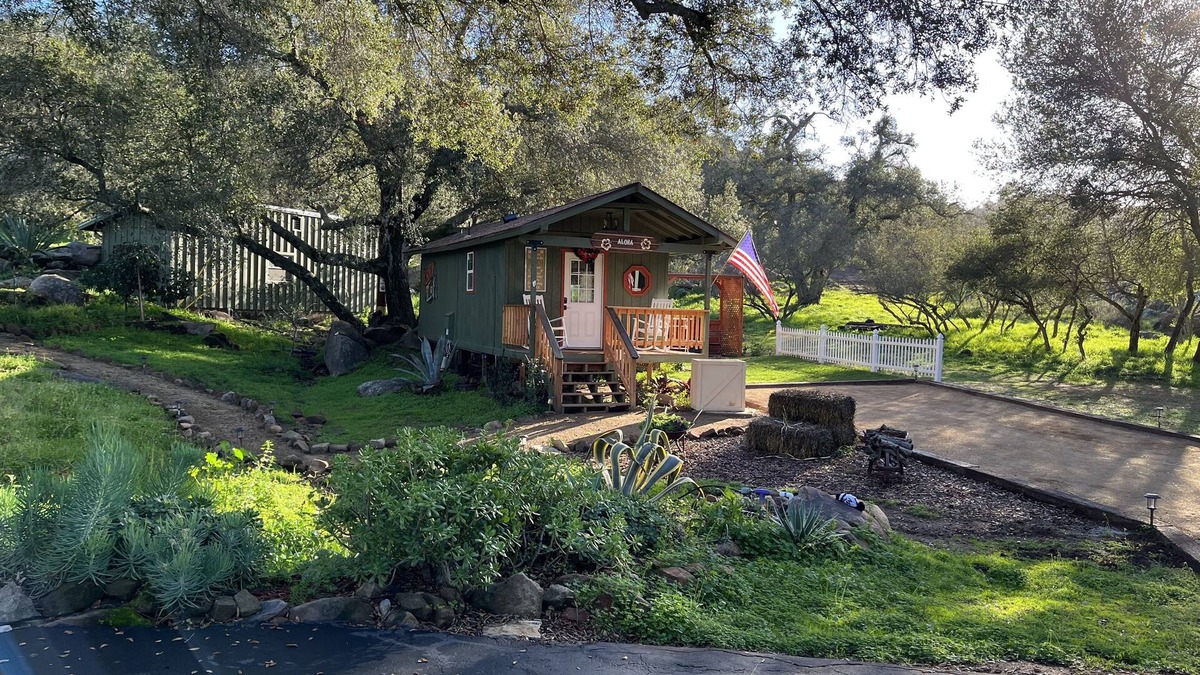 Ramona Cabin | Welcome to Surfing Cowboy Ranch