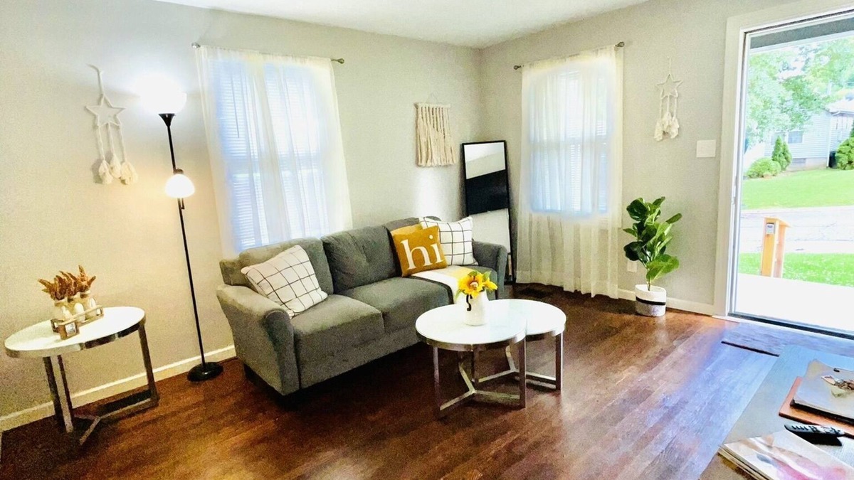 Louisville House | Welcome to Take It Easy! Relax & Enjoy it!