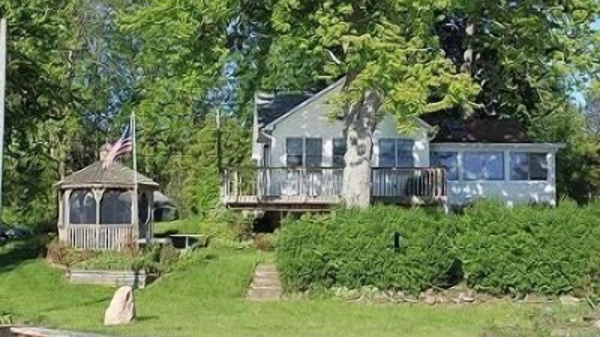 Fair Haven House | Welcome to the Bayside Beauty!