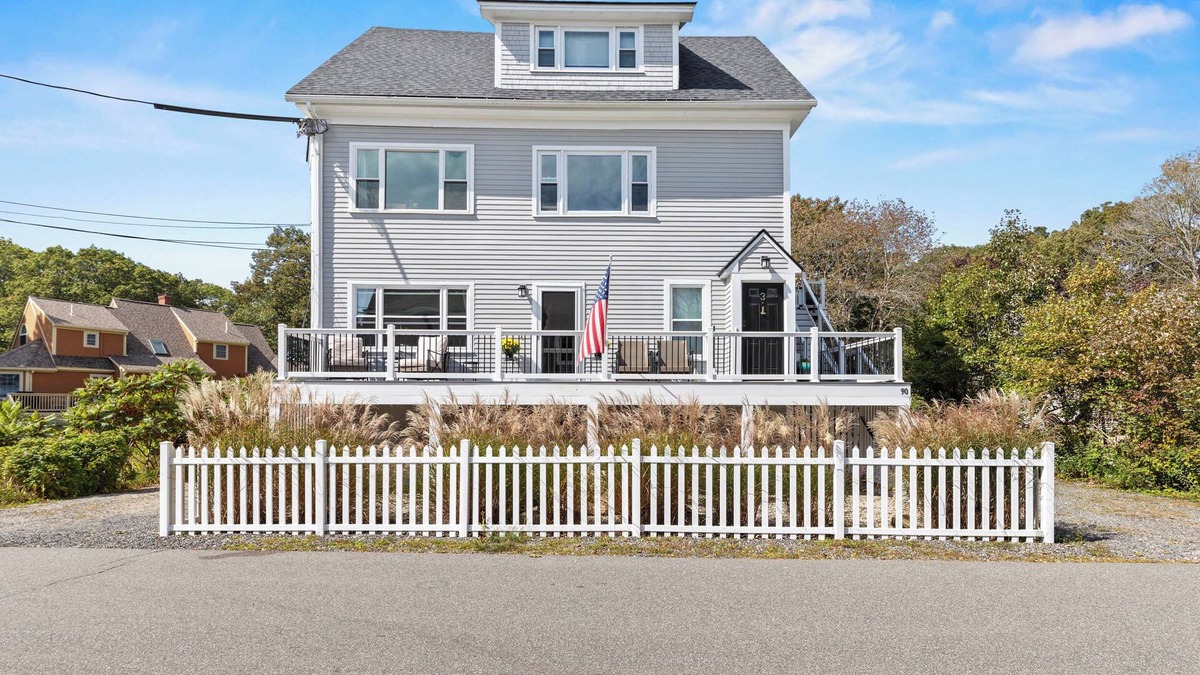 York Beach Condo | Welcome to the Beach Pit -