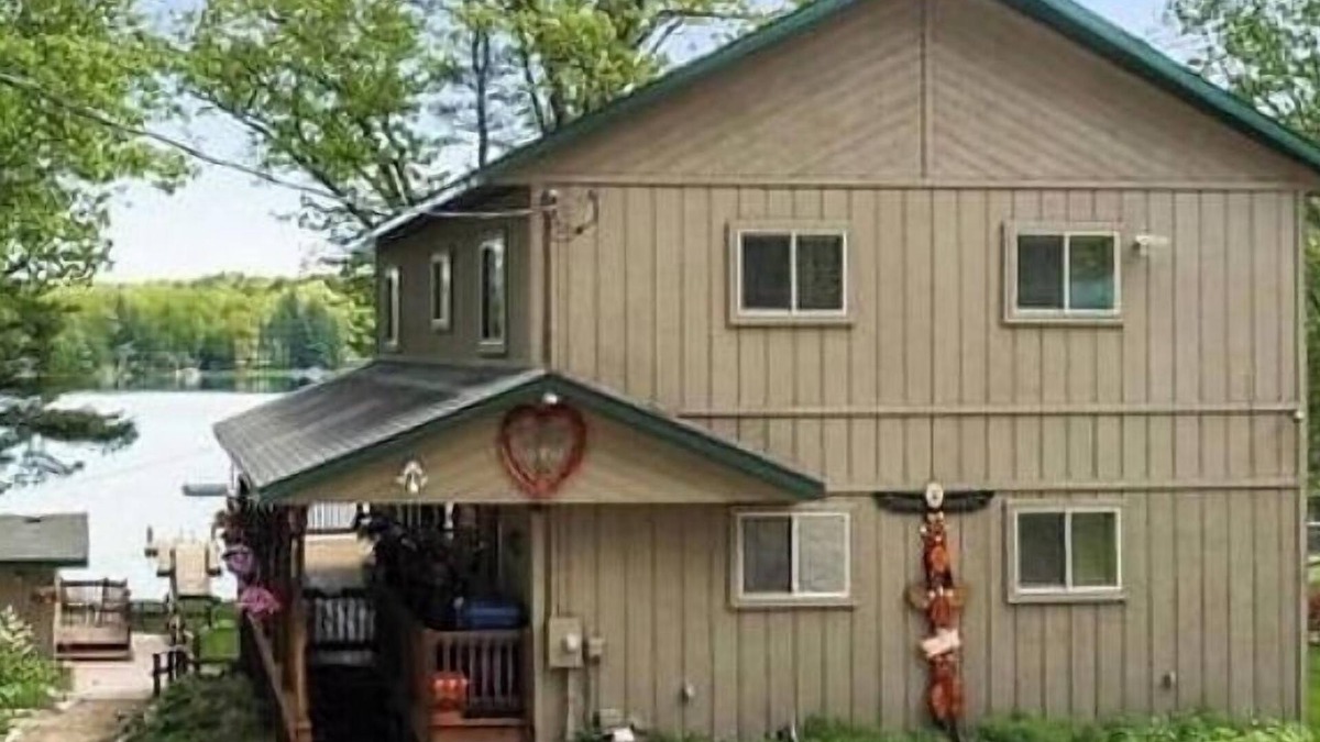 Gaylord Cabin | Welcome to The Big House at Heart Lake Resort!