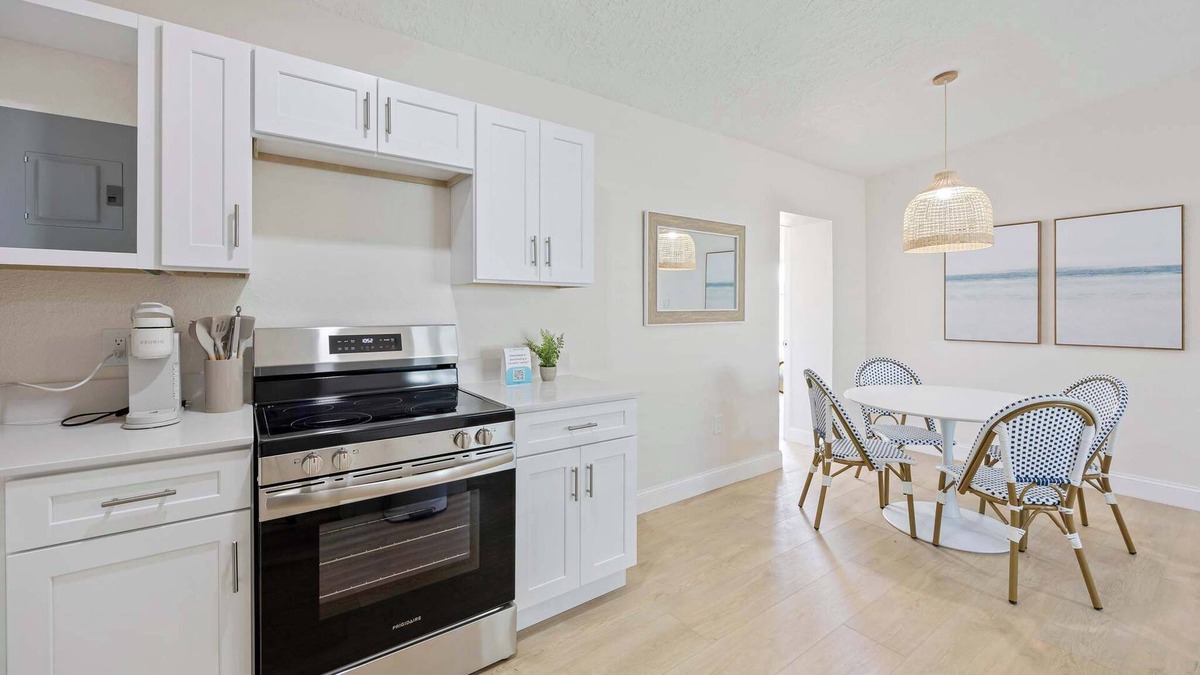Cocoa Beach Apartment | Welcome to The Drift – Your Laid-Back Beach Escape in Cocoa Beach!